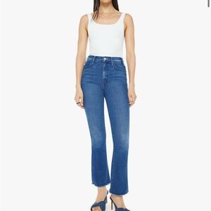 MOTHER The Hustler Flood Fray High Rise Crop Jeans